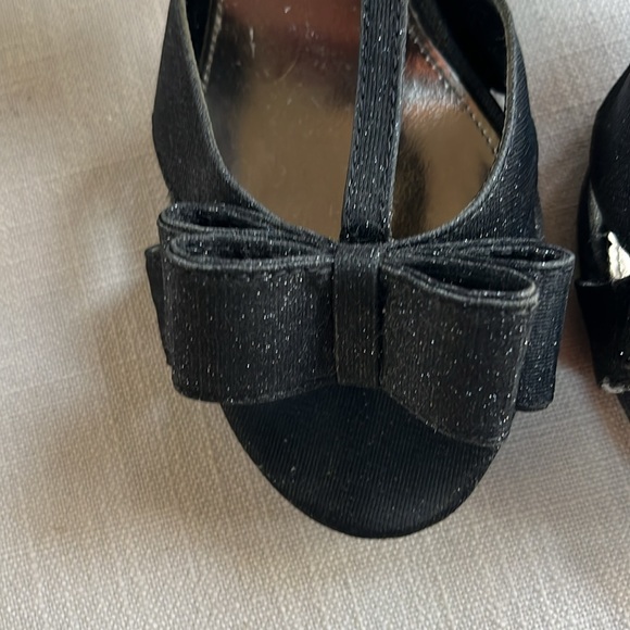 Black Sparkle Heels with Bow by Nina Size 8 - Picture 3 of 5